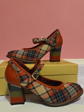 Plaid Mary Jane Block Heel Pumps in Red/multi